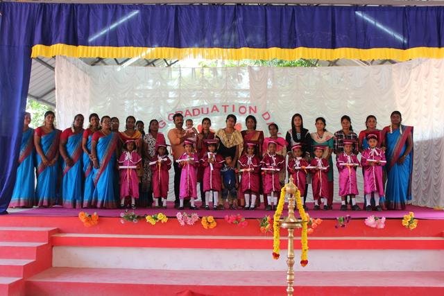 Siddhartha students performing at a school arts programme &mdash; photograph 9