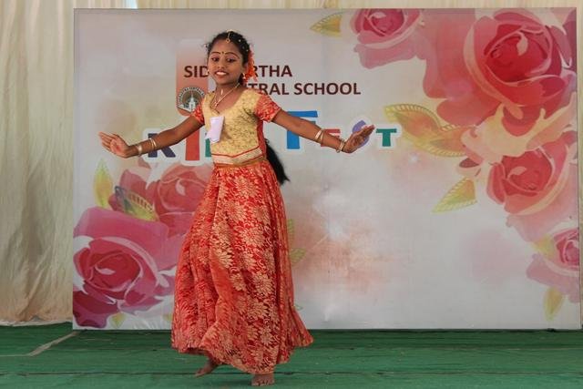 Siddhartha students performing at a school arts programme &mdash; photograph 10