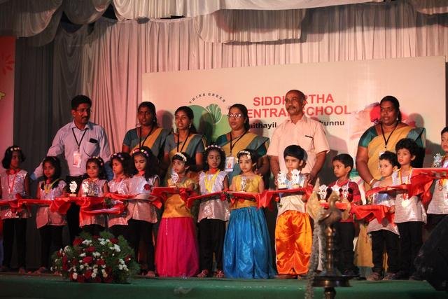 Siddhartha students performing at a school arts programme &mdash; photograph 20