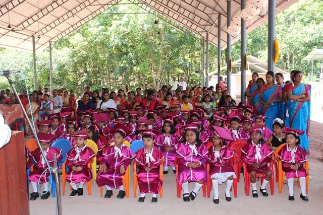Siddhartha students performing at a school arts programme &mdash; photograph 21