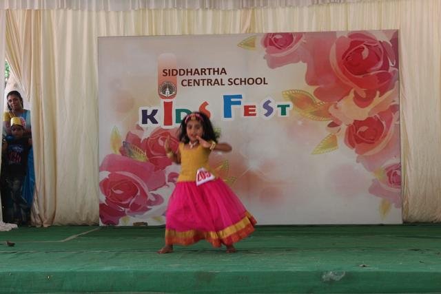 Siddhartha students performing at a school arts programme &mdash; photograph 27
