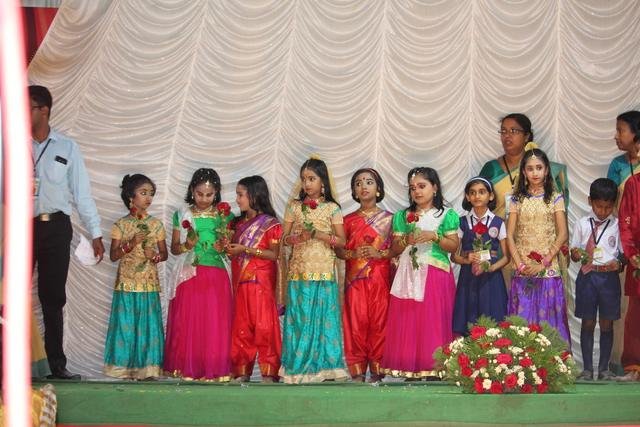 Siddhartha students performing at a school arts programme &mdash; photograph 28