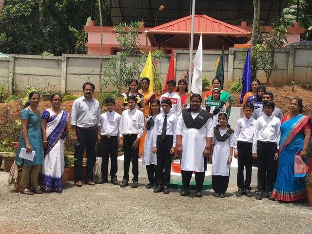 Siddhartha students and staff on the campus at Ambalamkunnu &mdash; photograph 2